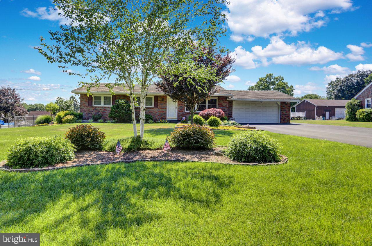 3534 Rosewood Road Reading, PA 19605 - Photo 1 of 38 Gallery Image 1