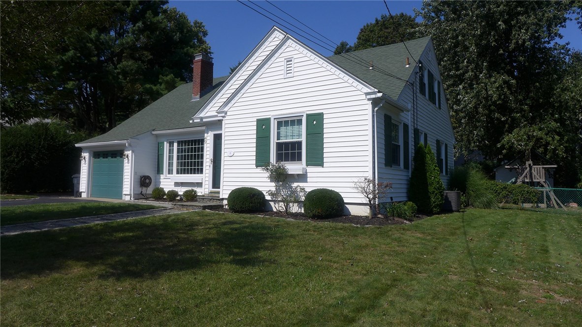 49 Overhill Road Warwick, RI 02818 - Photo 2 of 24 Gallery Image 2