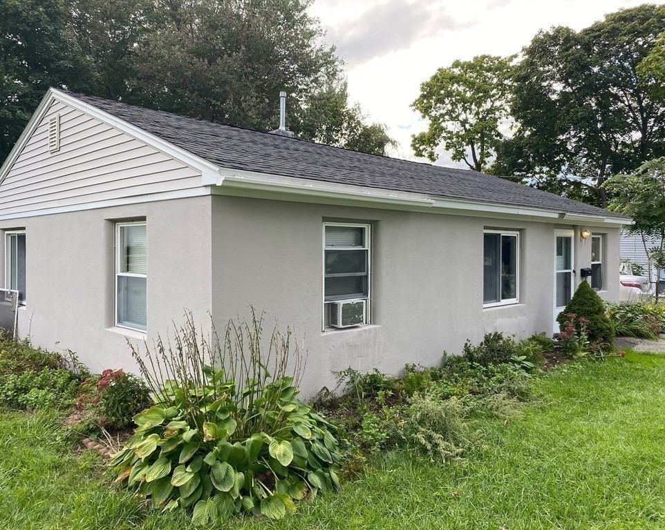 11 Clarendon Road Auburn, MA 01501 - Photo 11 of 14 Gallery Image 11