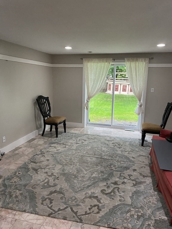 11 Clarendon Road Auburn, MA 01501 - Photo 2 of 14 Gallery Image 2