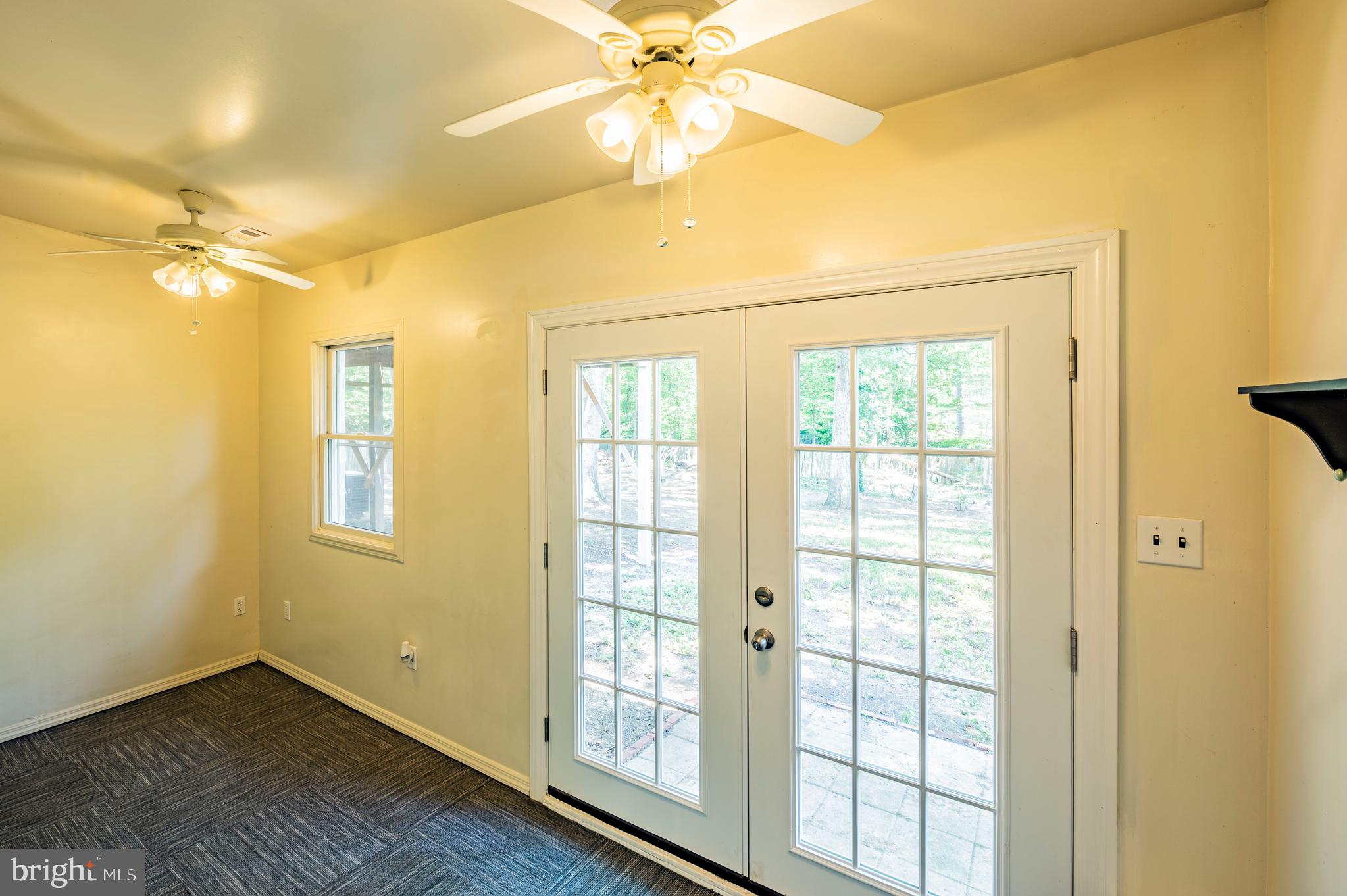 24670 Morgan Road Hollywood, MD 20636 - Photo 11 of 65 Enclosed Patio