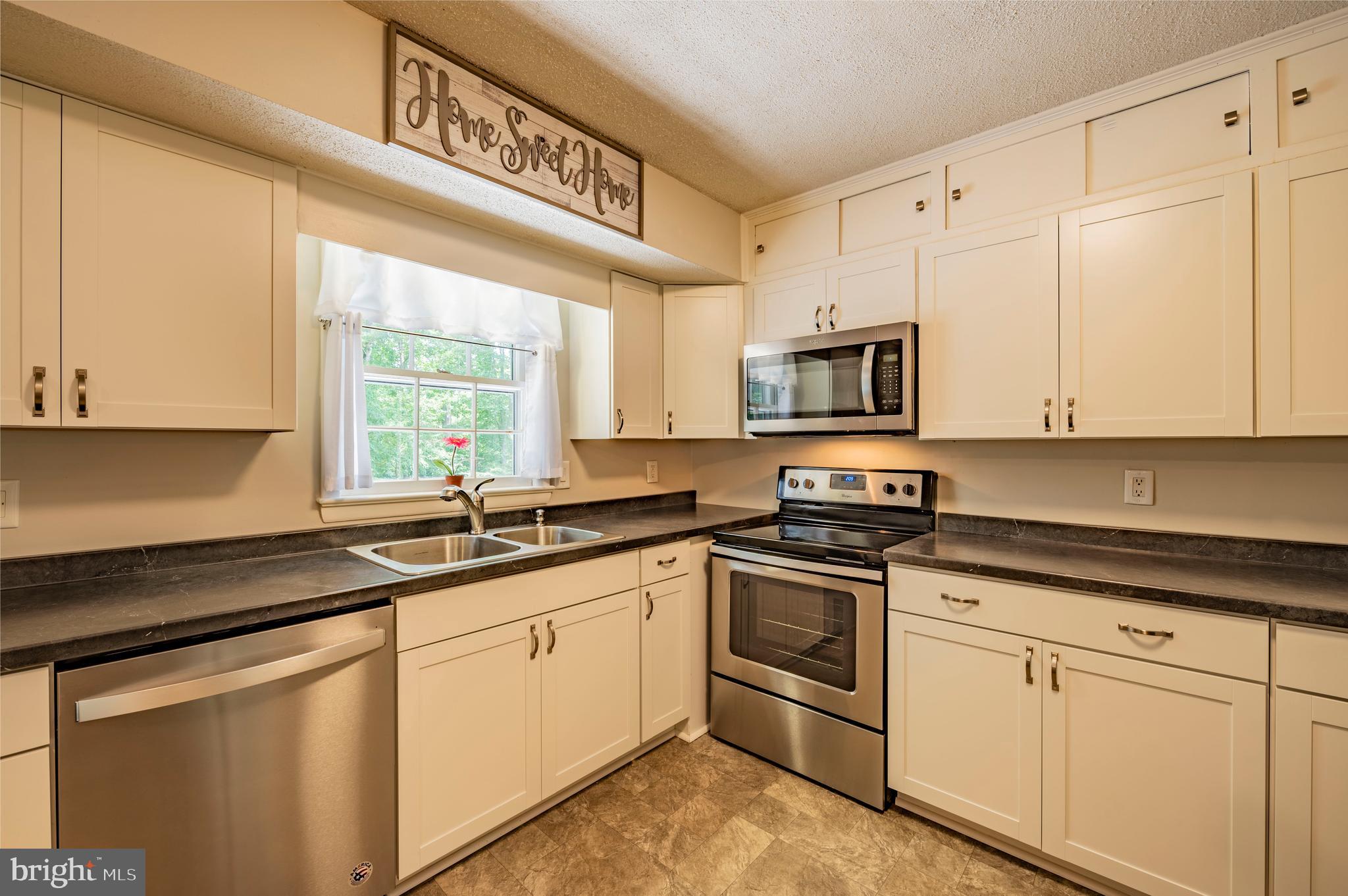 24670 Morgan Road Hollywood, MD 20636 - Photo 32 of 65 New Stainless Steel Appliances