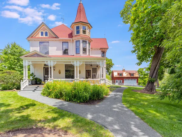 $1,200,000 | 5802 Broadway Road, Richmond, IL 60071