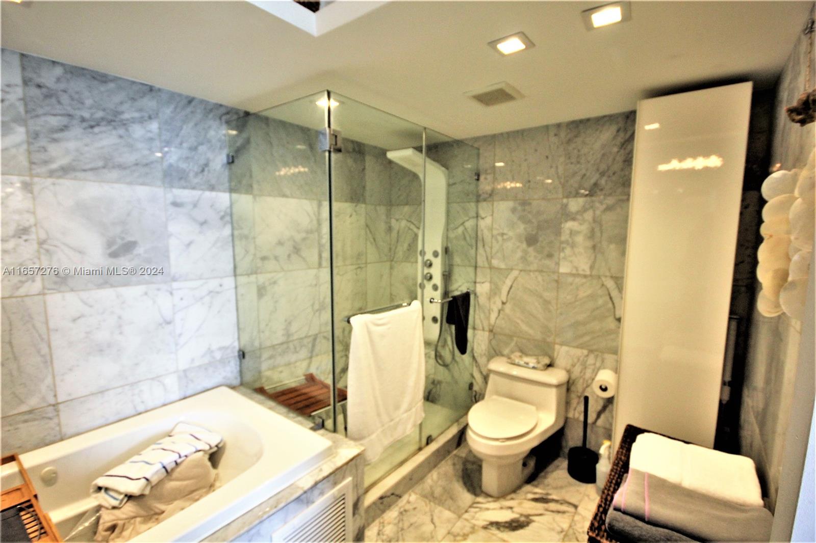 5151 Collins Avenue, Unit 933 Miami Beach, FL 33140 - Photo 12 of 62