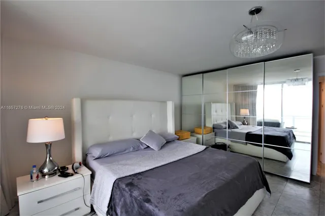 $7,000 | 5151 Collins Avenue, Unit 933, Miami Beach, FL 33140