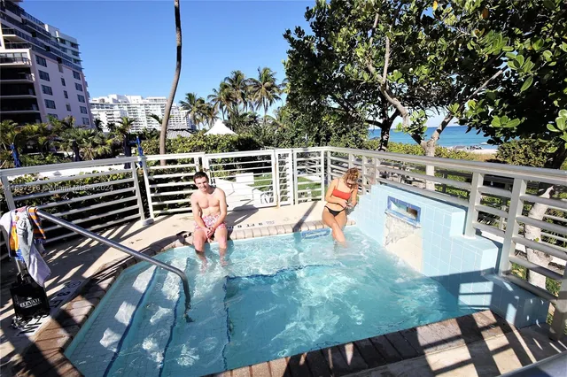 $7,000 | 5151 Collins Avenue, Unit 933, Miami Beach, FL 33140