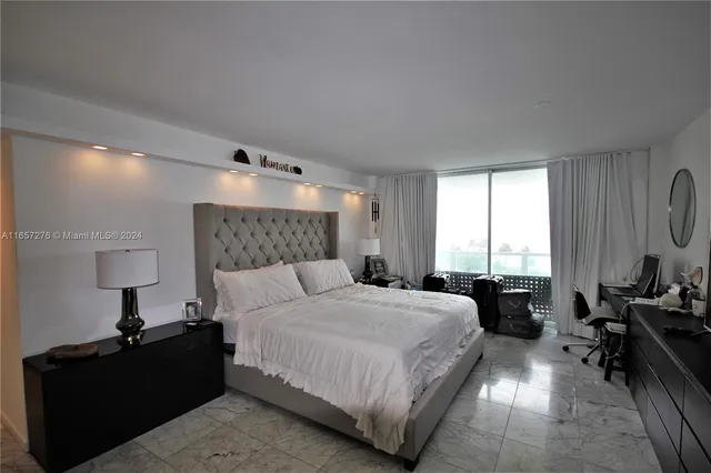 $7,000 | 5151 Collins Avenue, Unit 933, Miami Beach, FL 33140