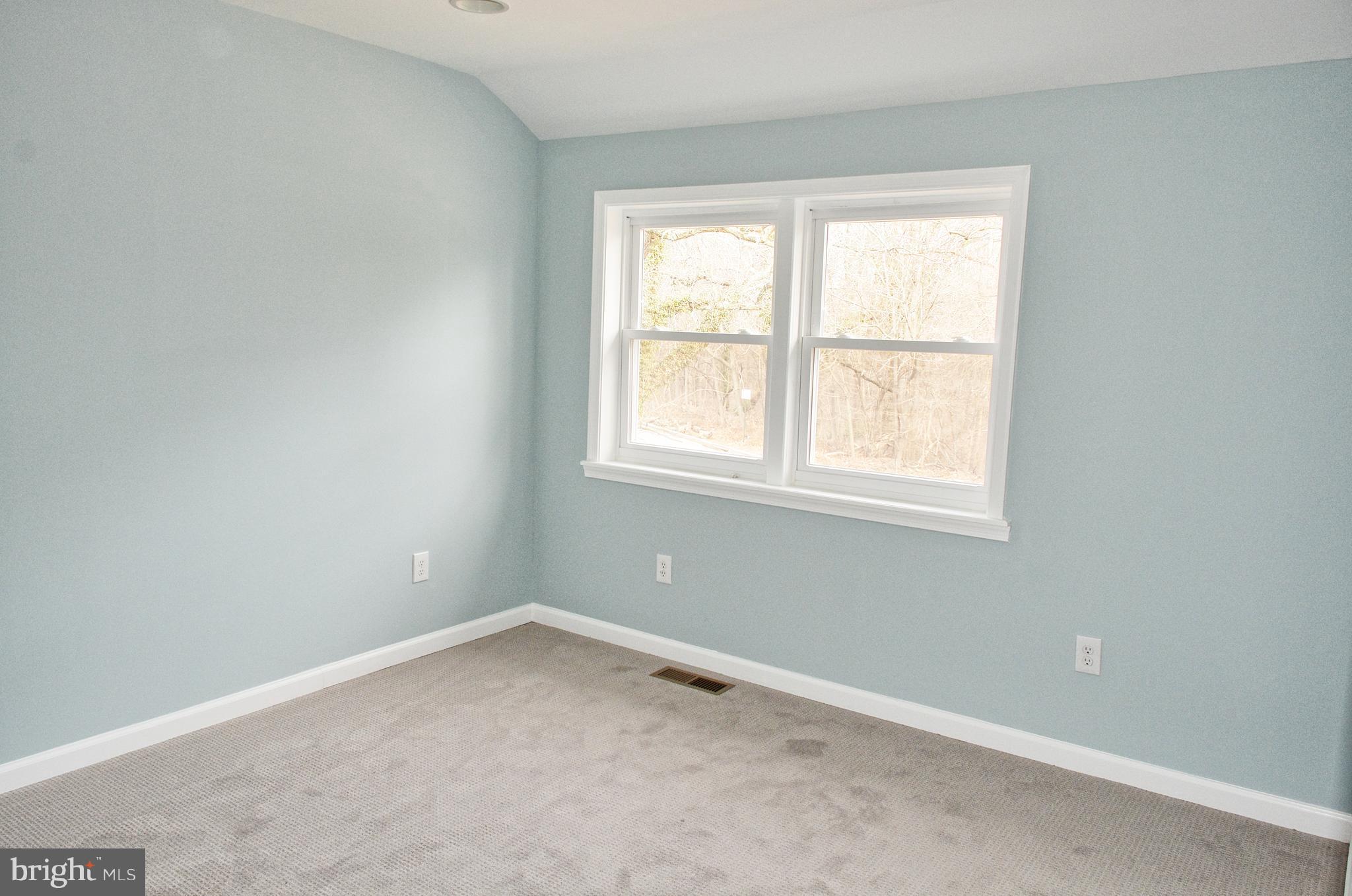 1609 Stonewood Road Baltimore, MD 21239 - Photo 9 of 16 Bedroom (Master)
