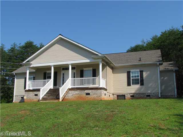 673 Stony Ridge Road Pinnacle, NC 27043 - Photo 1 of 9 Exterior Front.