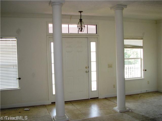673 Stony Ridge Road Pinnacle, NC 27043 - Photo 3 of 9 Entry.