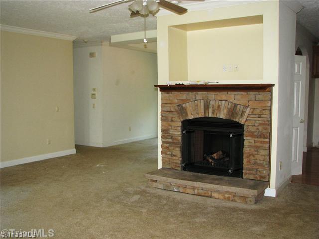 673 Stony Ridge Road Pinnacle, NC 27043 - Photo 4 of 9 Living Room.