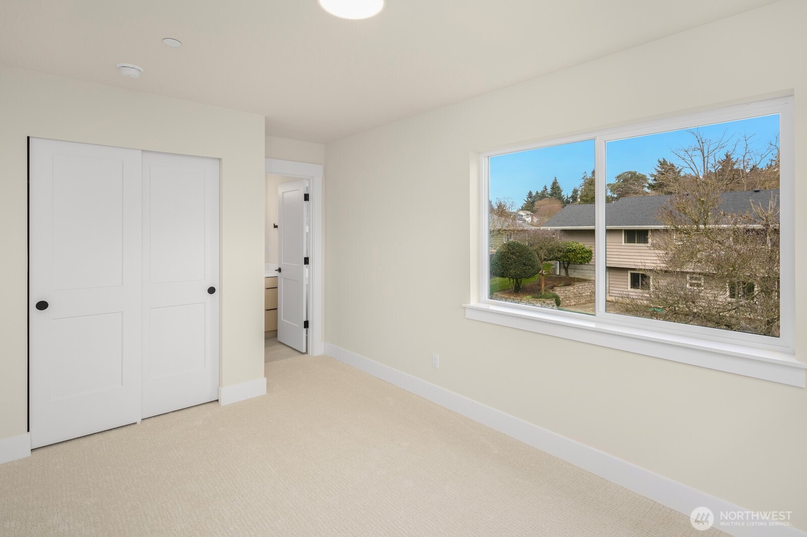 910 South 138th Street, Unit B Burien, WA 98168 - Photo 14 of 16