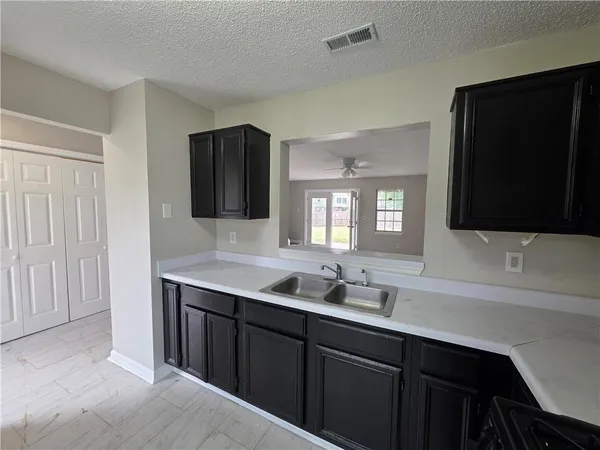 $1,500 | Undisclosed Address, Powder Springs, GA 30127