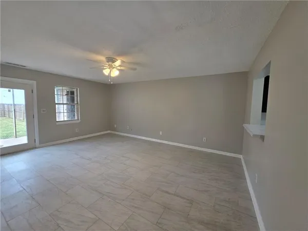 $1,500 | Undisclosed Address, Powder Springs, GA 30127