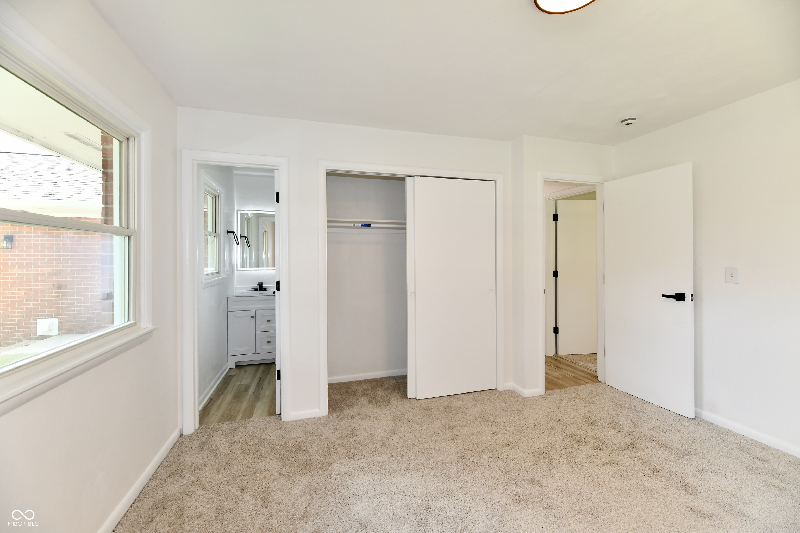 1005 Cardinal Way Anderson, IN 46011 - Photo 19 of 32