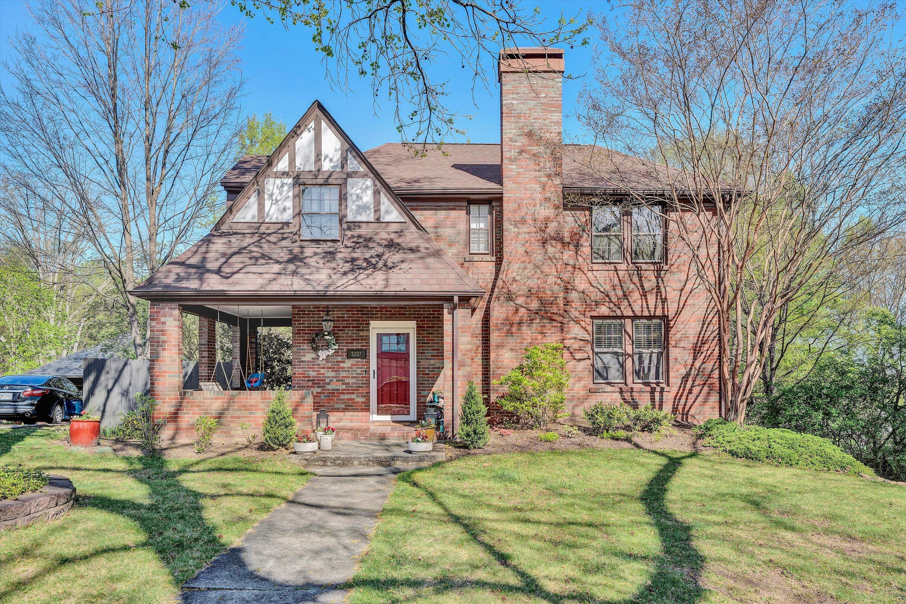 3207 White Oak Road Southwest Roanoke, VA 24014 - Photo 1 of 86 01-DSC00145