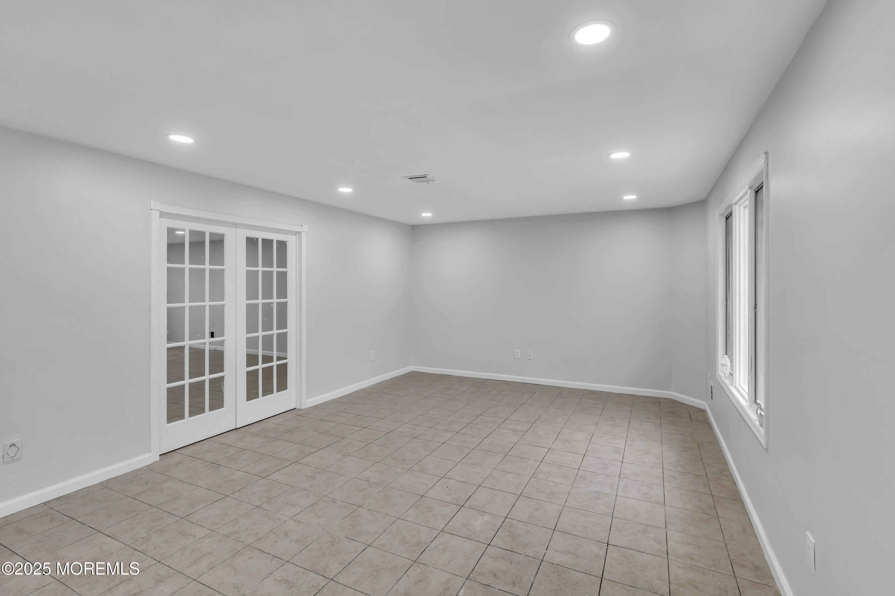 52 16th Street Toms River, NJ 08753 - Photo 12 of 44 an empty room with windows