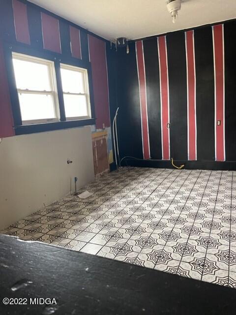 1427 Highway 80 Culloden, GA 31016 - Photo 4 of 8 a view of a room with window and an empty space