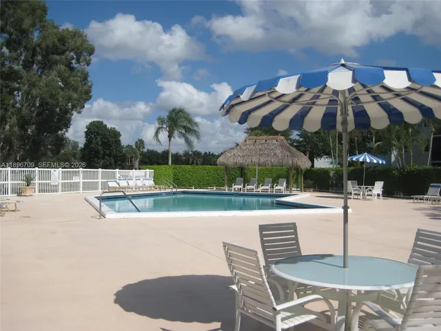 $2,600 | 16051 Blatt Boulevard, Unit 310, Weston, FL 33326