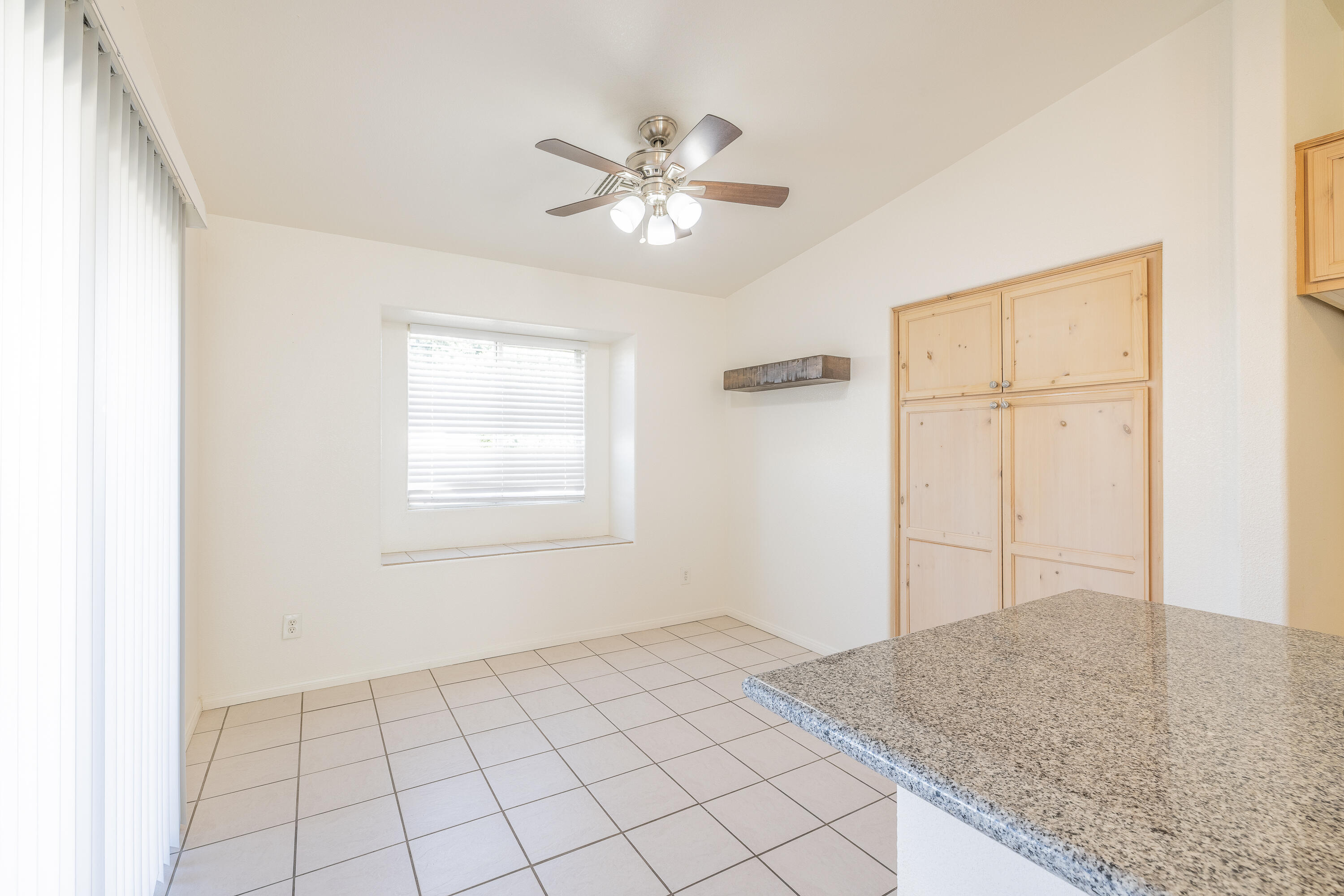 68090 Santelmo Road Cathedral City, CA 92234 - Photo 10 of 29 mls ready -24