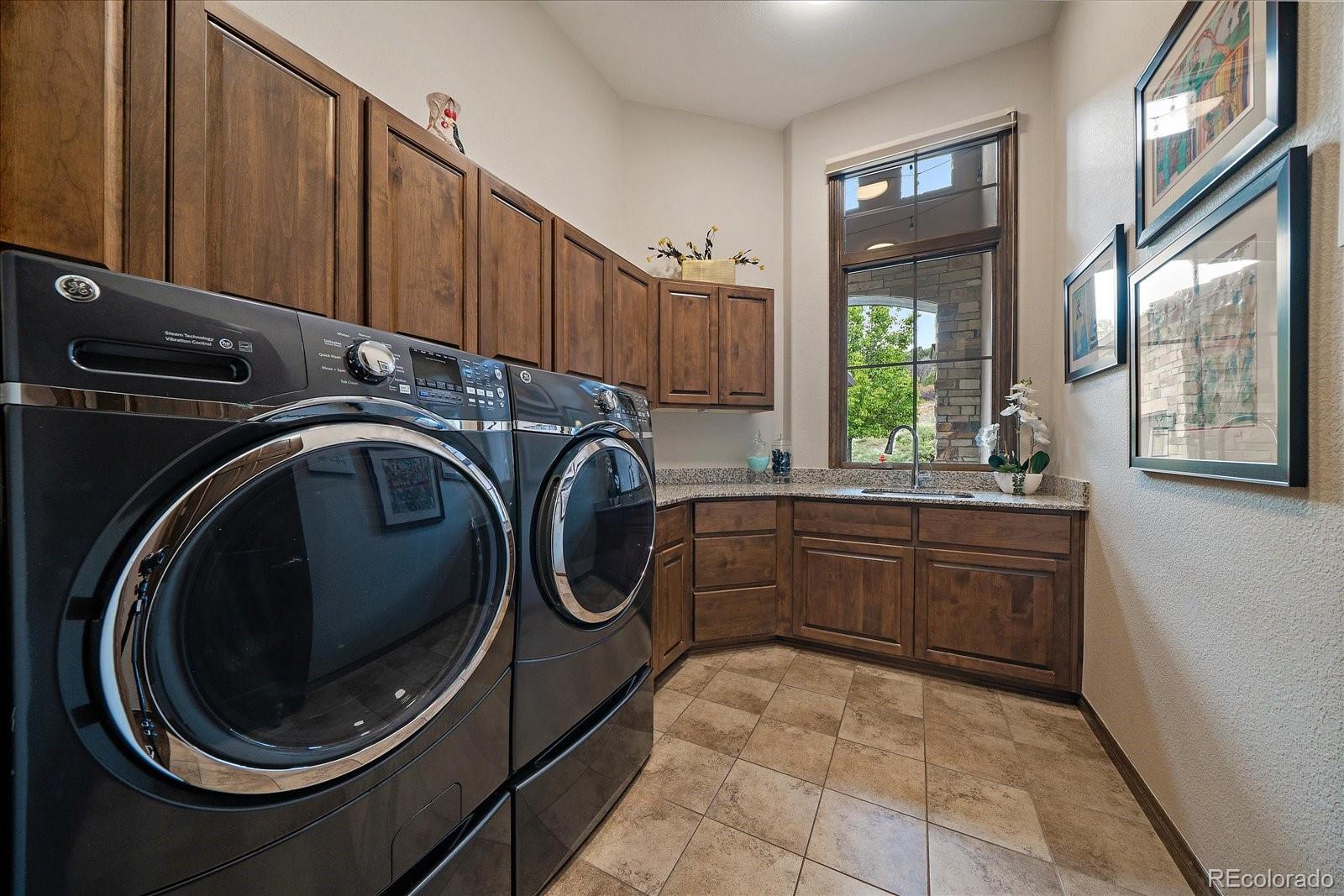 8000 Raphael Lane Littleton, CO 80125 - Photo 23 of 50