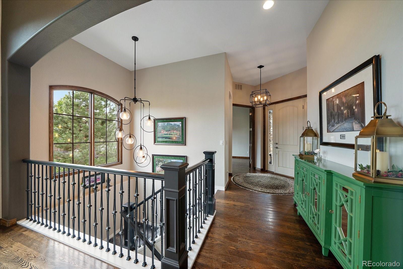 8000 Raphael Lane Littleton, CO 80125 - Photo 4 of 50