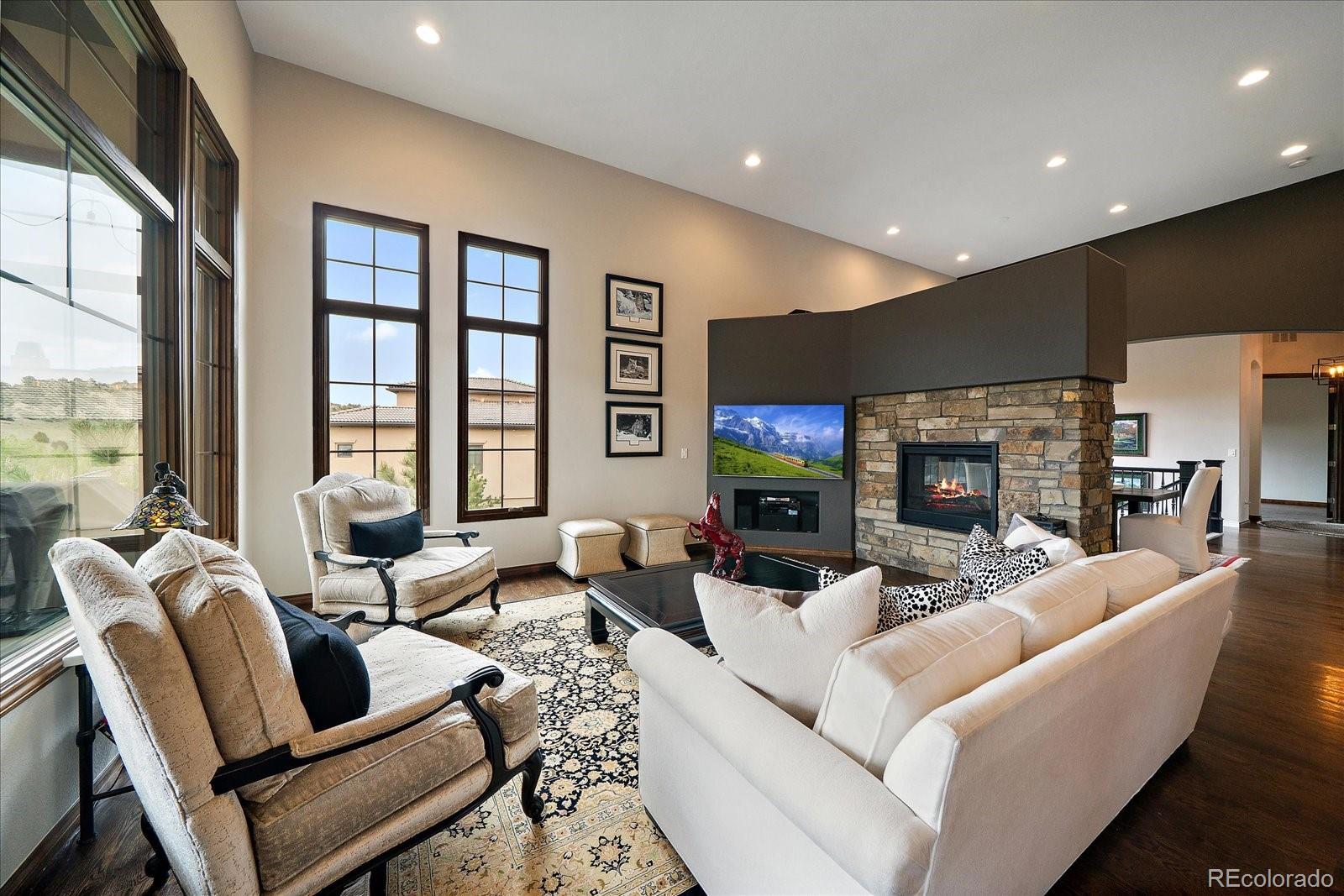 8000 Raphael Lane Littleton, CO 80125 - Photo 9 of 50