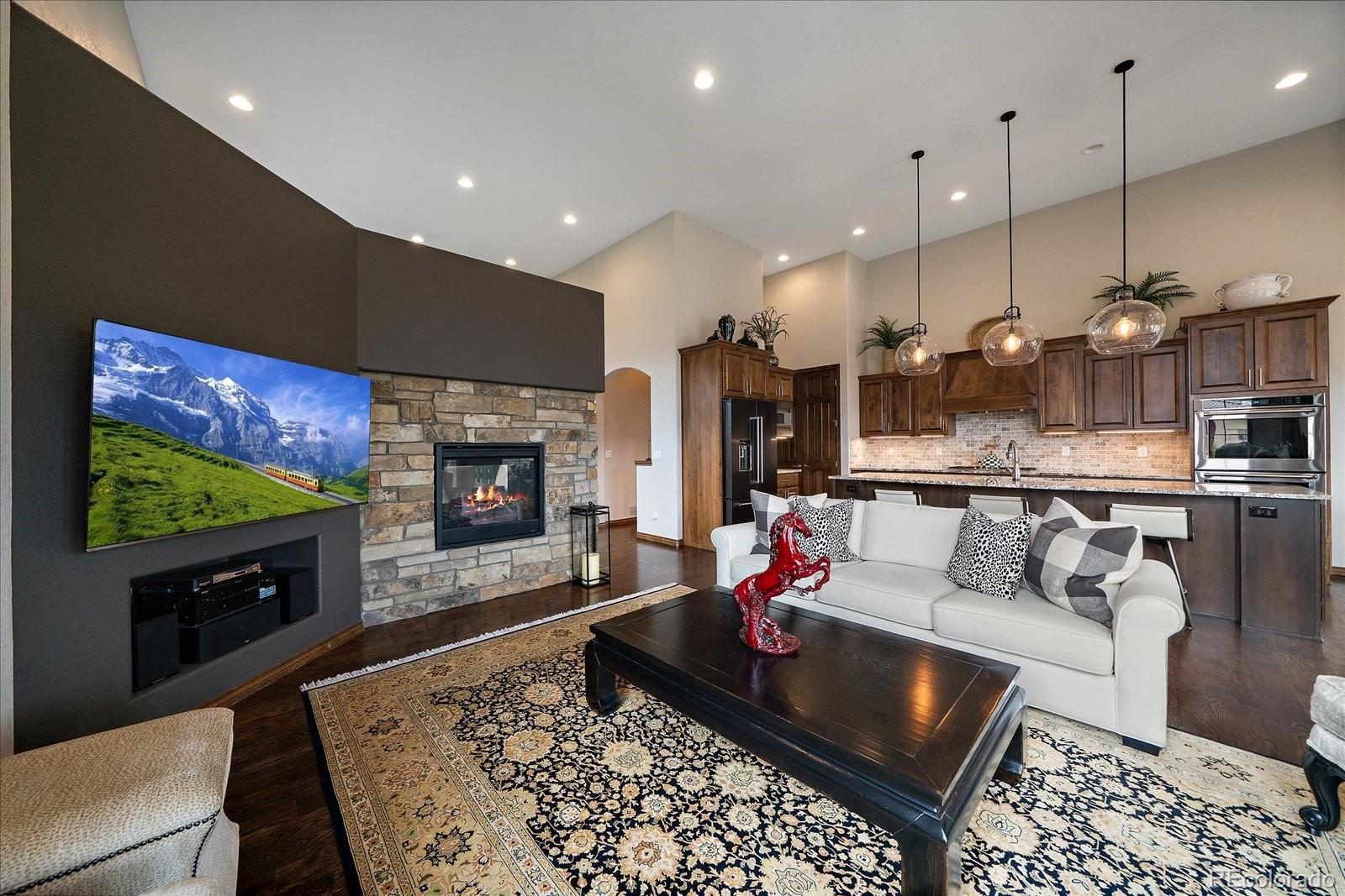 8000 Raphael Lane Littleton, CO 80125 - Photo 10 of 50
