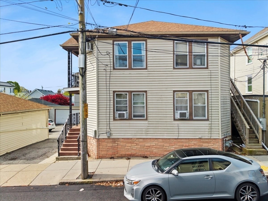 41 Barnes Street Fall River, MA 02723 - Photo 3 of 42