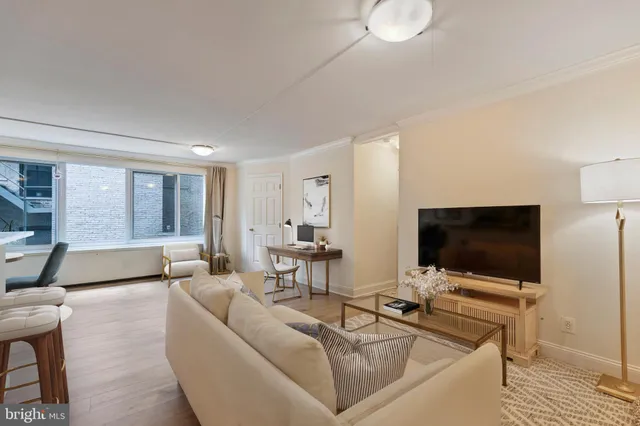 $575,000 | 1330 New Hampshire Avenue Northwest, Unit 215, Washington, DC 20036