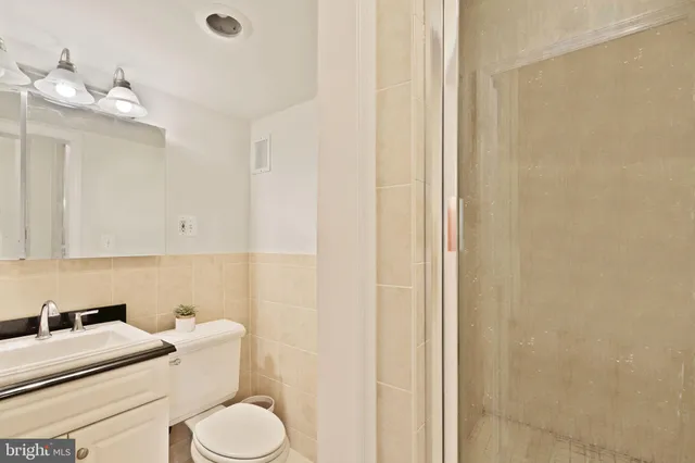 $575,000 | 1330 New Hampshire Avenue Northwest, Unit 215, Washington, DC 20036