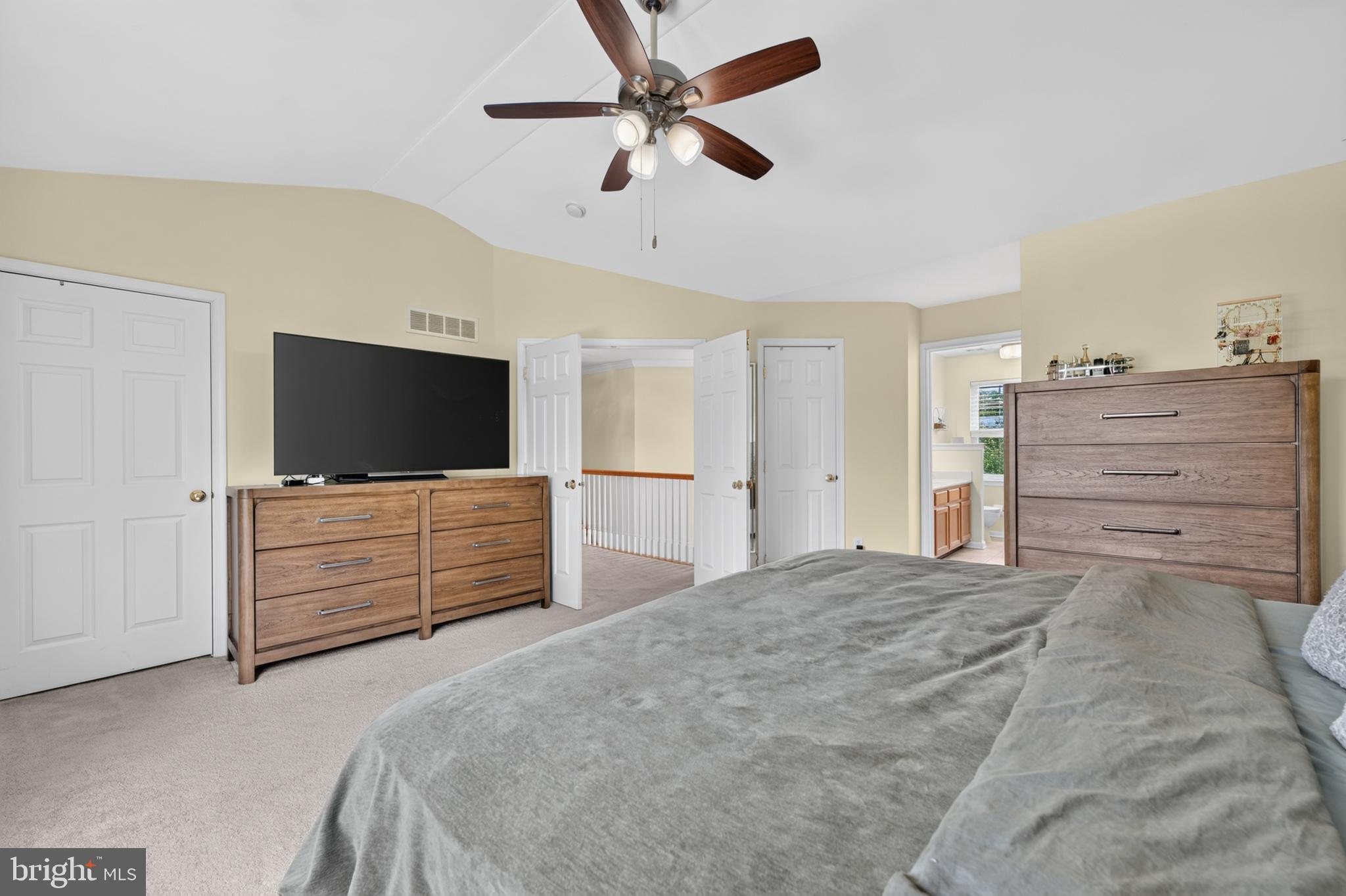 16 Amesbury Road Levittown, PA 19054 - Photo 23 of 57