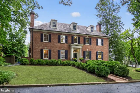 $4,490,000 | 4920 Palisade Lane Northwest, Washington, DC 20016