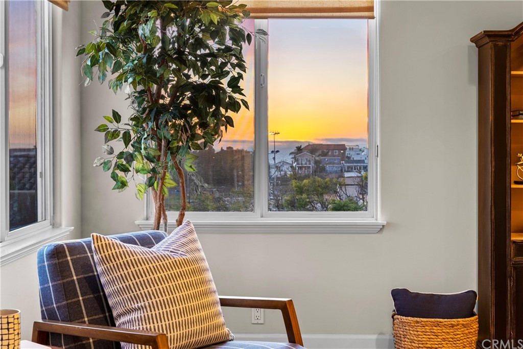 644 10th Street Hermosa Beach, CA 90254 - Photo 2 of 60 Sunset view from living room