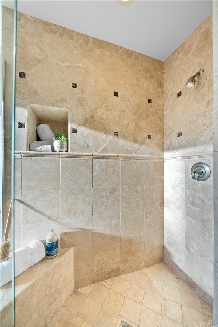 644 10th Street Hermosa Beach, CA 90254 - Photo 36 of 60 a view of a livingroom with workspace and a couch