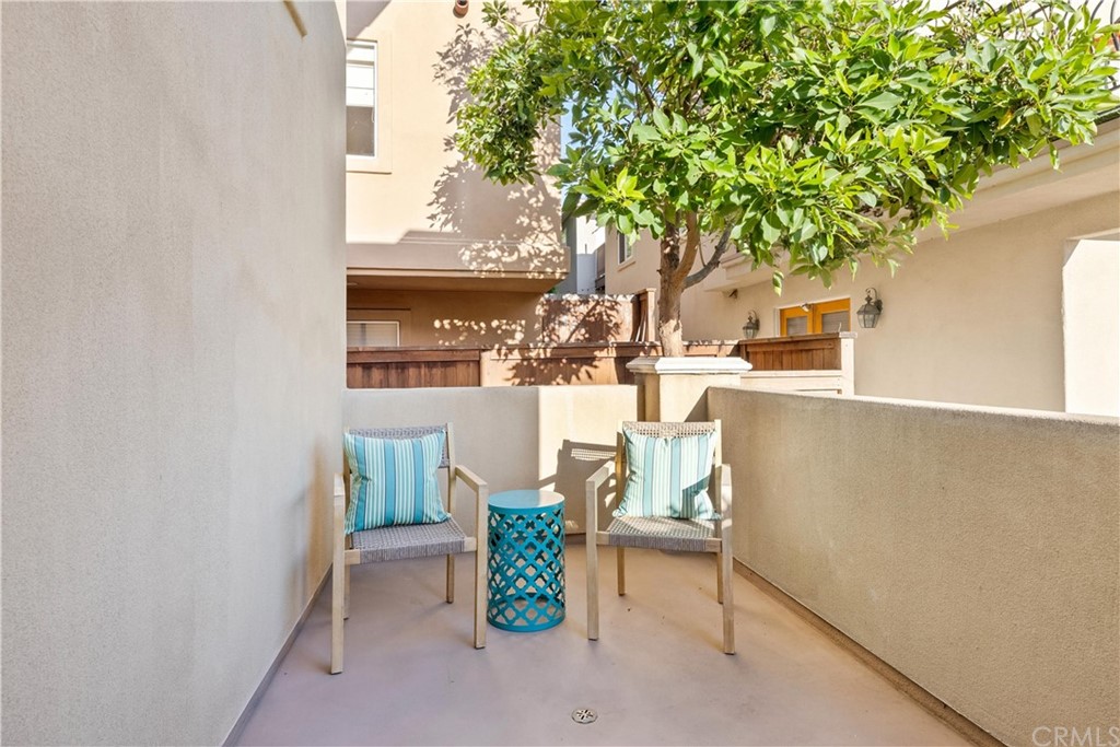 644 10th Street Hermosa Beach, CA 90254 - Photo 41 of 60 Small deck off of primary bedroom