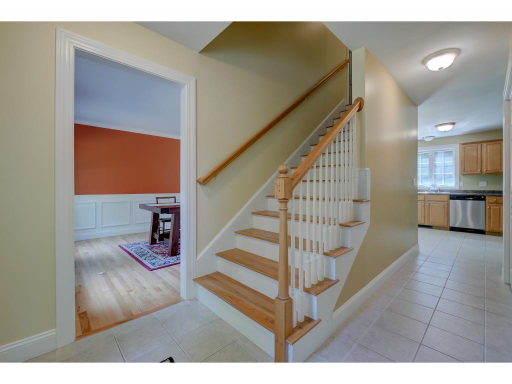 149 Naticook Road Merrimack, NH 03054 - Photo 3 of 34