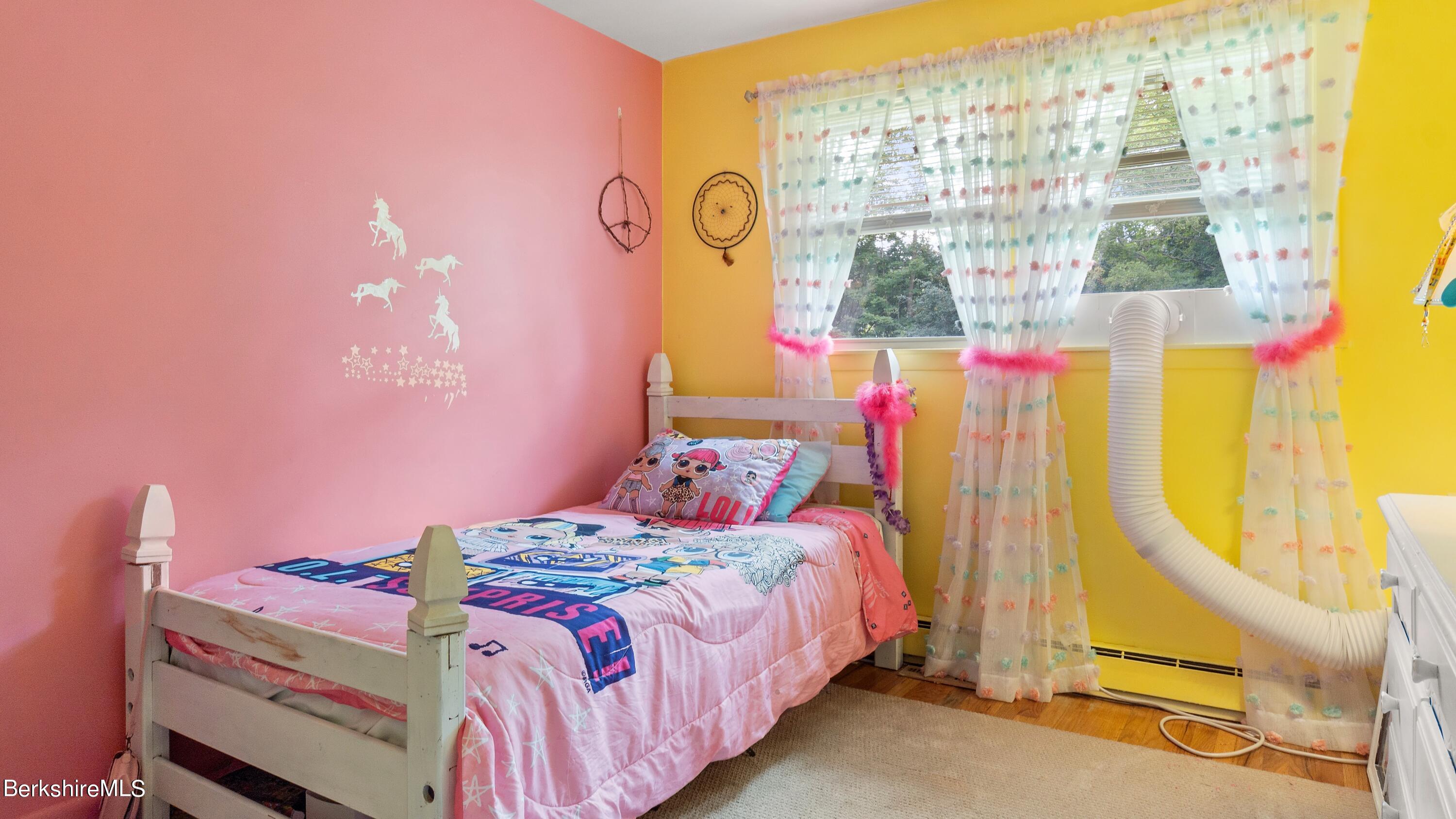 96 Melbourne Road Pittsfield, MA 01201 - Photo 15 of 25 Bedroom 2