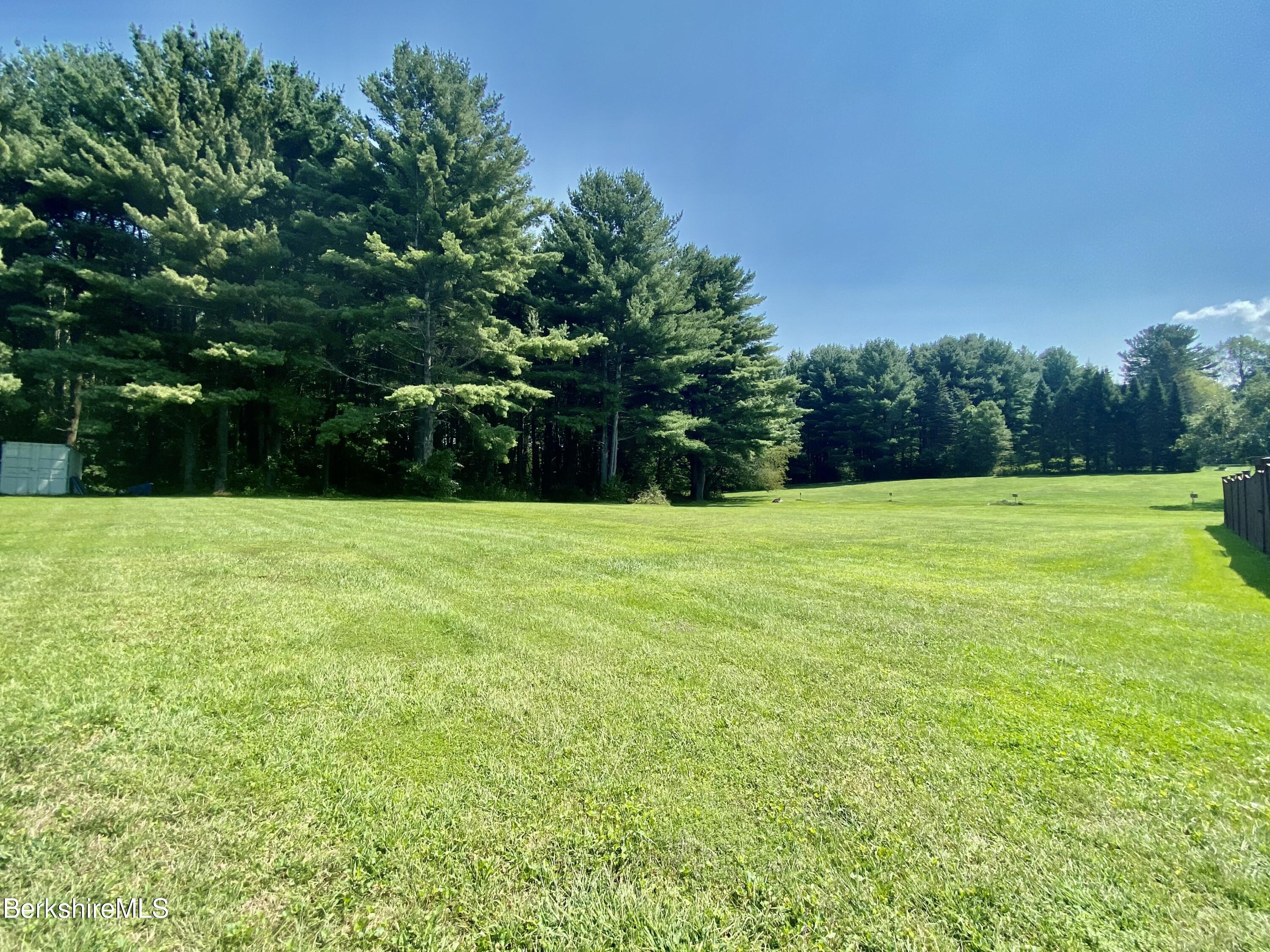 96 Melbourne Road Pittsfield, MA 01201 - Photo 22 of 25 776D8365-133C-4BBB-B17D-E774A067F9B1