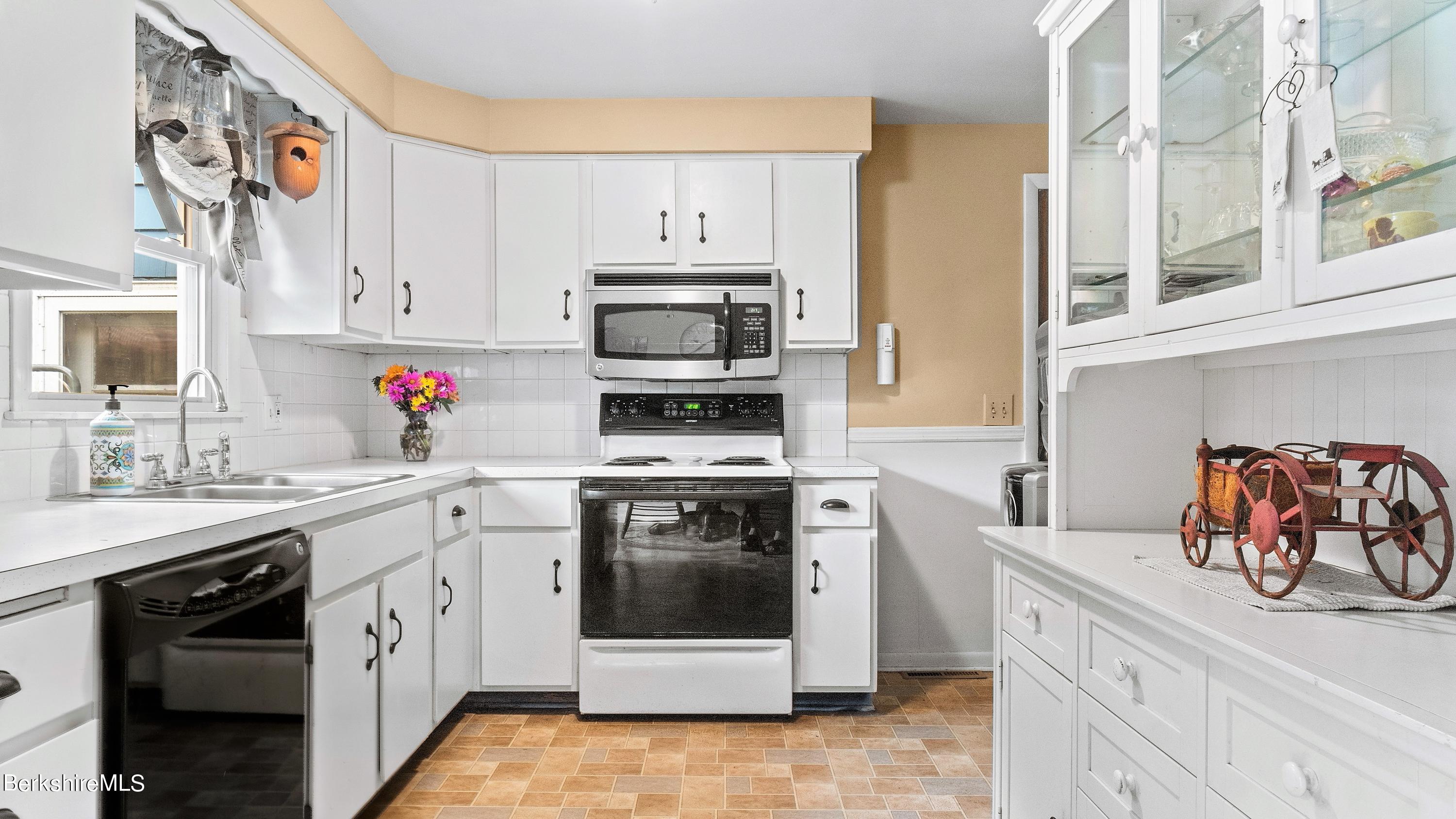 96 Melbourne Road Pittsfield, MA 01201 - Photo 8 of 25 kitchen 2
