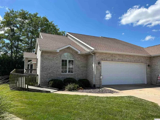 $250,000 | 2608 Kings Pointe, Quincy, IL 62305