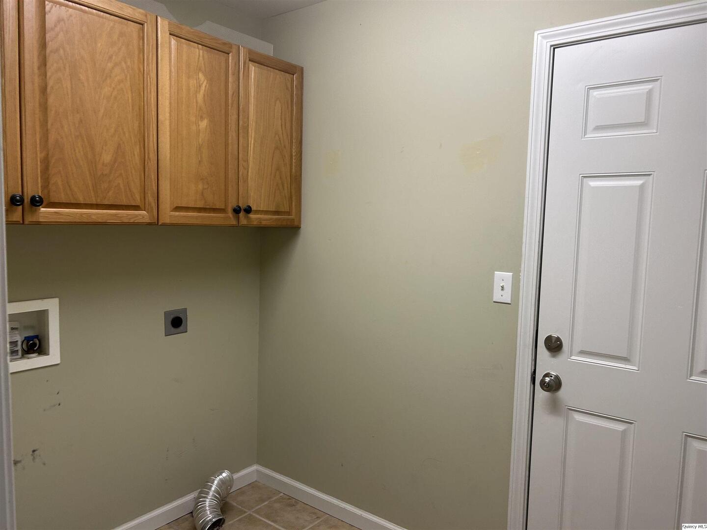 2608 Kings Pointe Quincy, IL 62305 - Photo 15 of 22