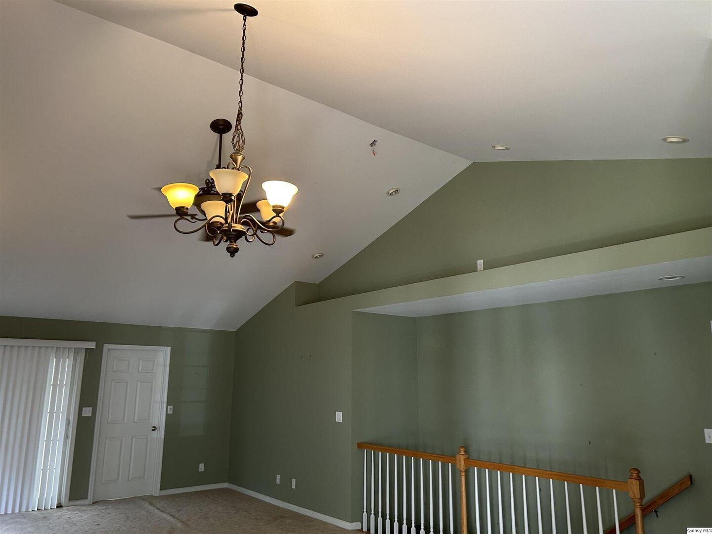 2608 Kings Pointe Quincy, IL 62305 - Photo 3 of 22