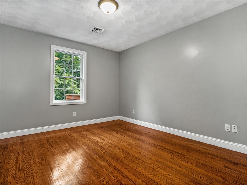 306 Rhode Island Avenue Woonsocket, RI 02895 - Photo 13 of 41 Gallery Image 13