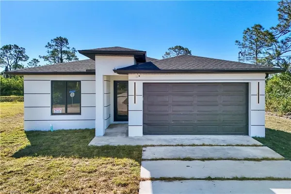 $270,000 | 219 Columbus Boulevard South, Lehigh Acres, FL 33974