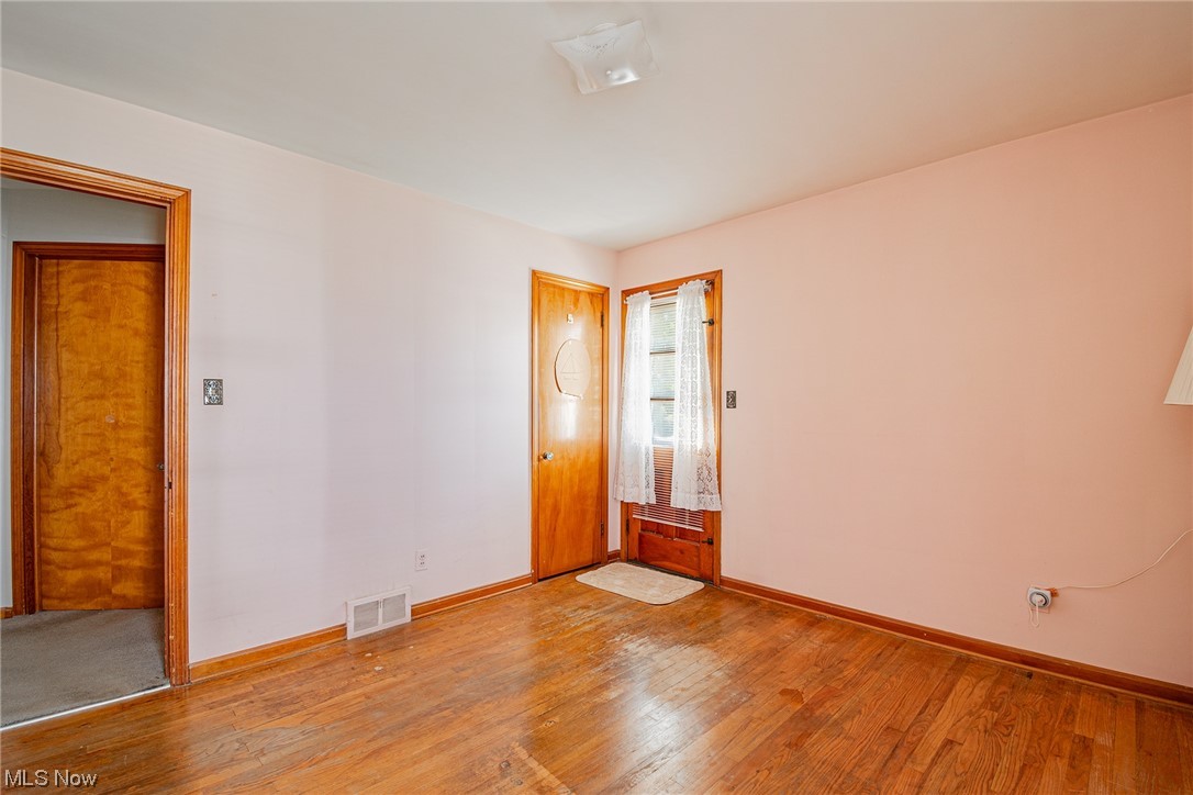 11000 McCracken Road Cleveland, OH 44125 - Photo 17 of 32