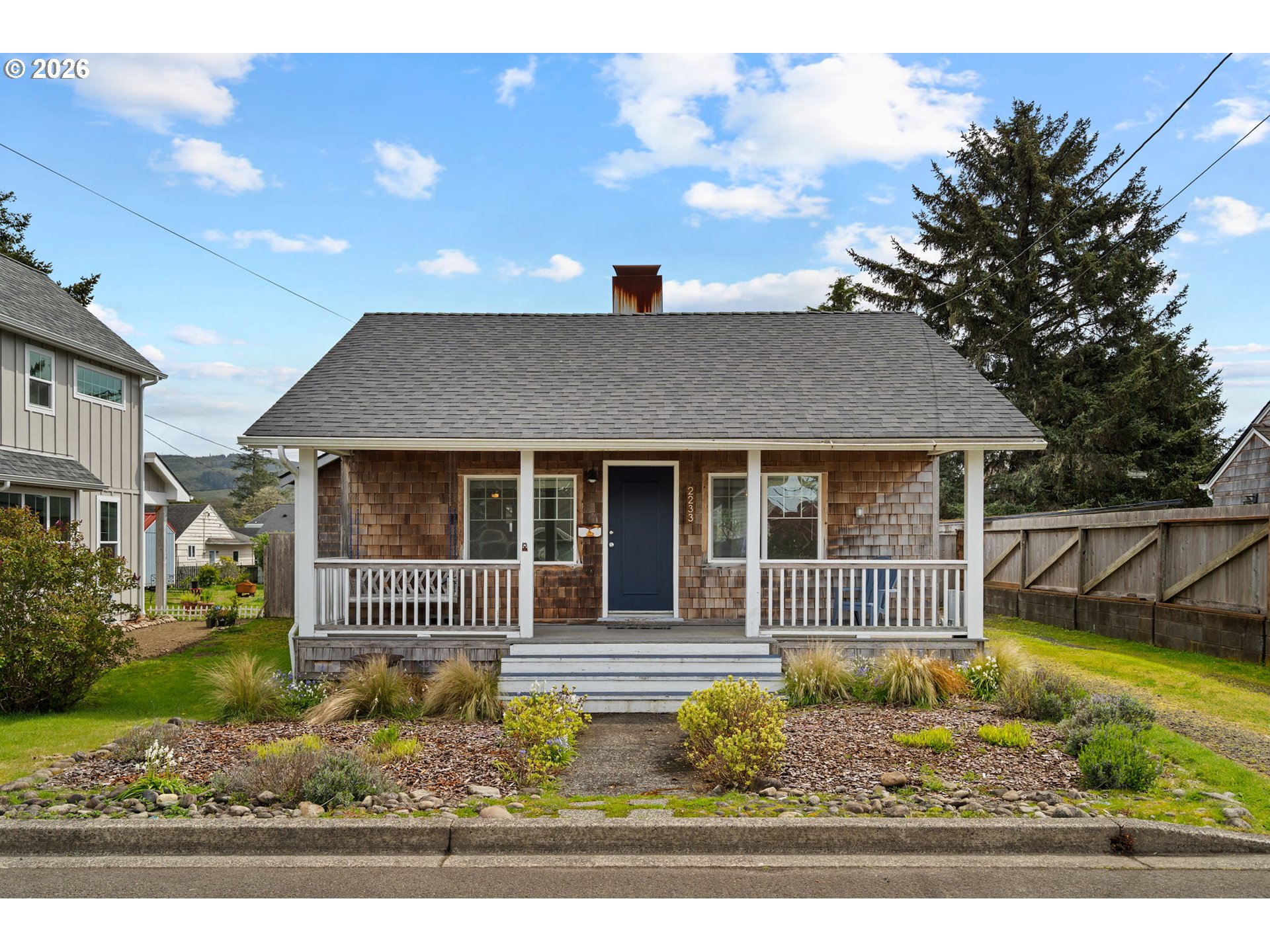2233 South Downing Street Seaside, OR 97138 - Photo 1 of 48