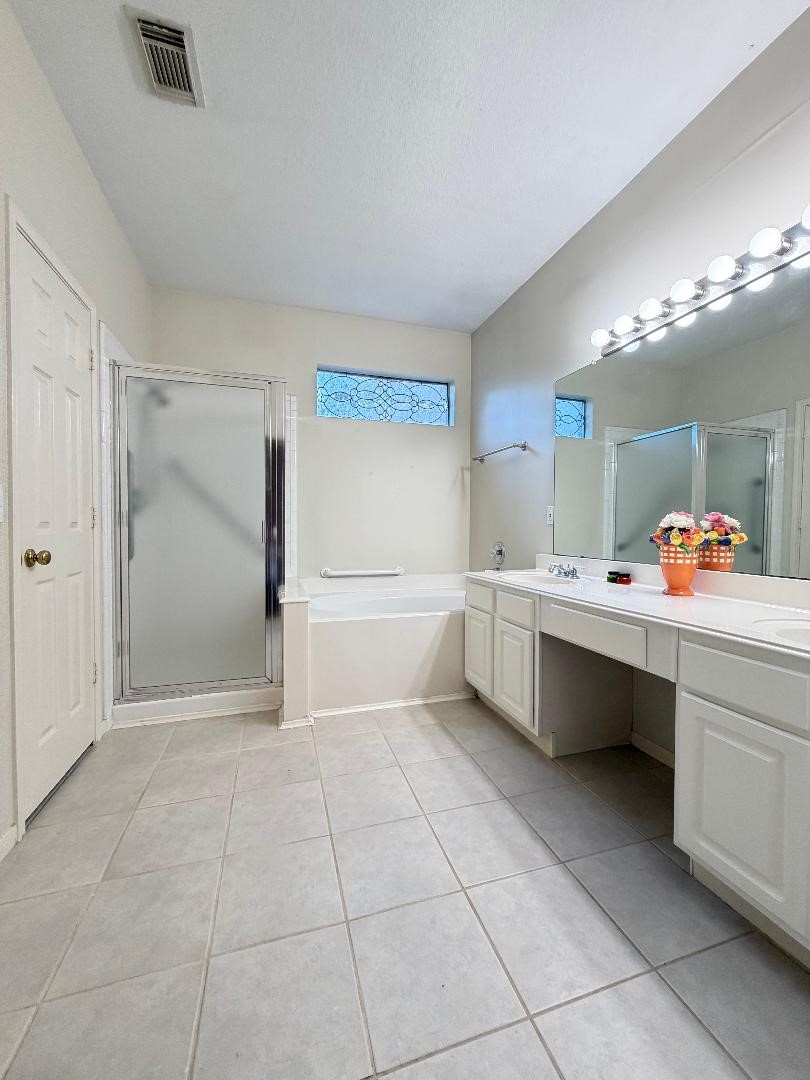 62 Hollylaurel Drive Spring, TX 77382 - Photo 10 of 15 Primary bathroom with separate shower, deep tub