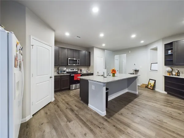 $2,100 | 4701 Las Casitas Way, Bryan, TX 77807
