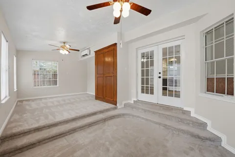 $610,000 | 34 Outervale Place, The Woodlands, TX 77381